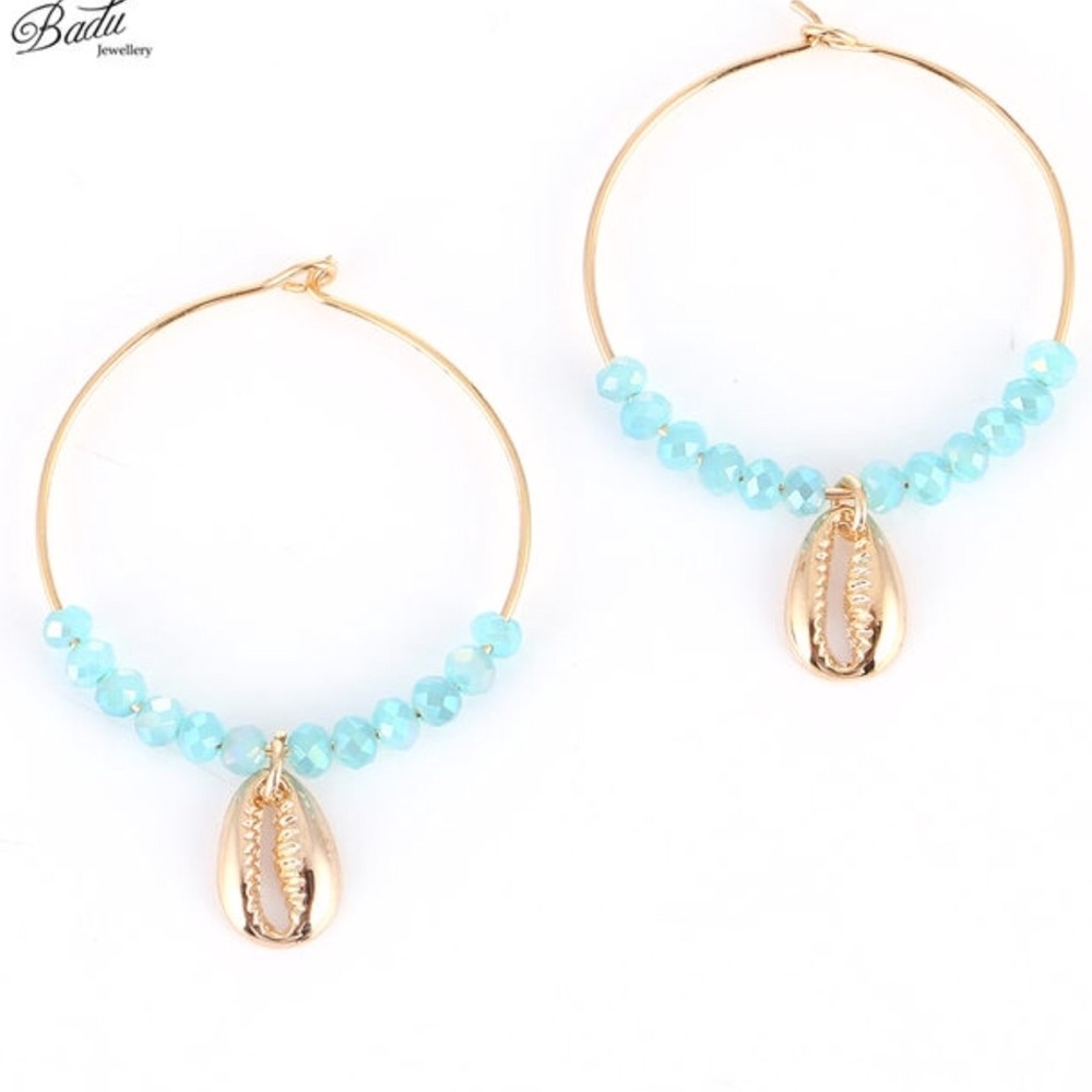 NWT | Dainty Gold Shell Hoop Earrings